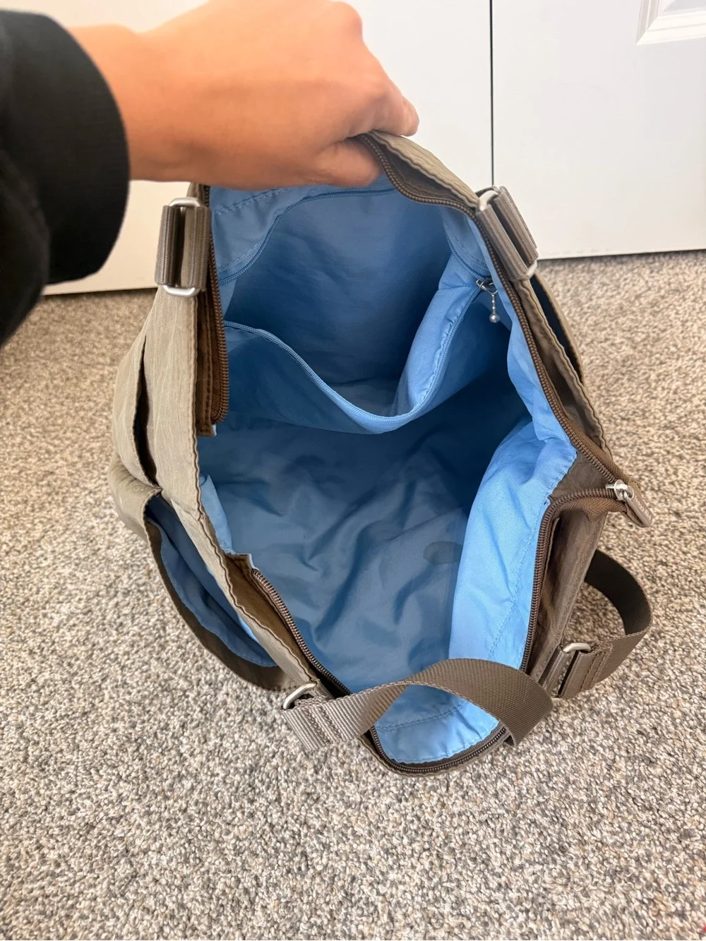 Baggallini Olive Green Nylon Tote with Exterior Pockets